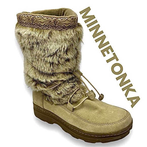 Minnetonka  Women’s Beige Suede Faux Fur Boot Size 8 M EU 38.5 Pre-Owned - Picture 1 of 11